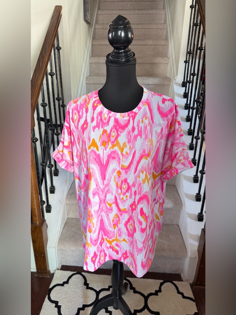 crown & ivy Pink Artsy Top